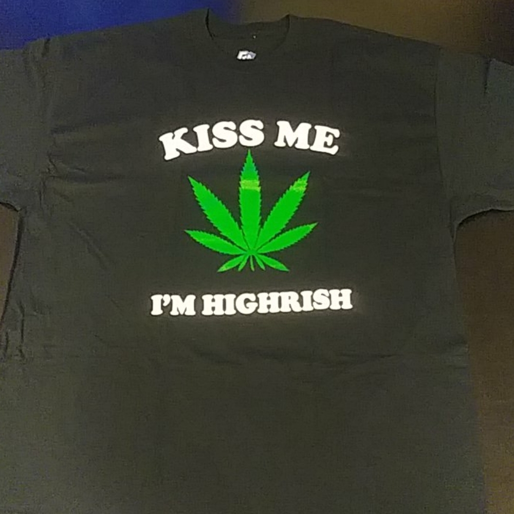 Kiss Me I'm Highrish Premium 420 T-shirt